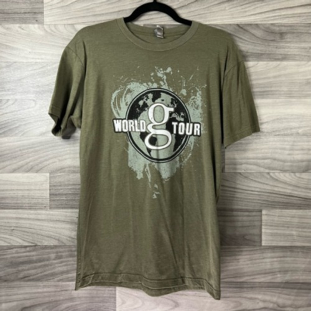 Garth Brooks World Tour Mens Next Level Graphic T-Shirt Green Country Singer‎ M